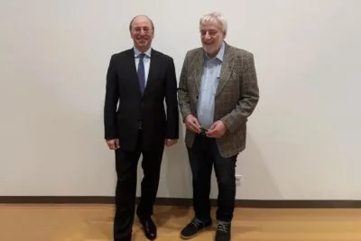 Dr. Johann Pummer z Odborného svazu chemického průmyslu Rakouska & Ing. Thomas Rhomberg ze společnosti Fries Kunststofftechnik, GmbH