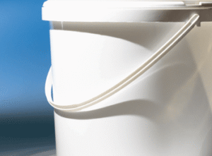 kunststoffeimer-hobbock-pp-18-lite-henkel Wei´´ßer Kunststoff Hobbock Eimer mit Kunststoffbügel