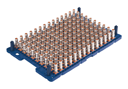 befüllter techtray Werkstückträger aus Kunststoff von FRIES